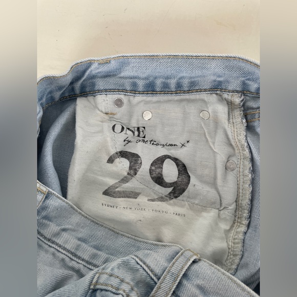 Light Wash One by One Teaspoon Awesome Baggies Jeans - Picture 5 of 12